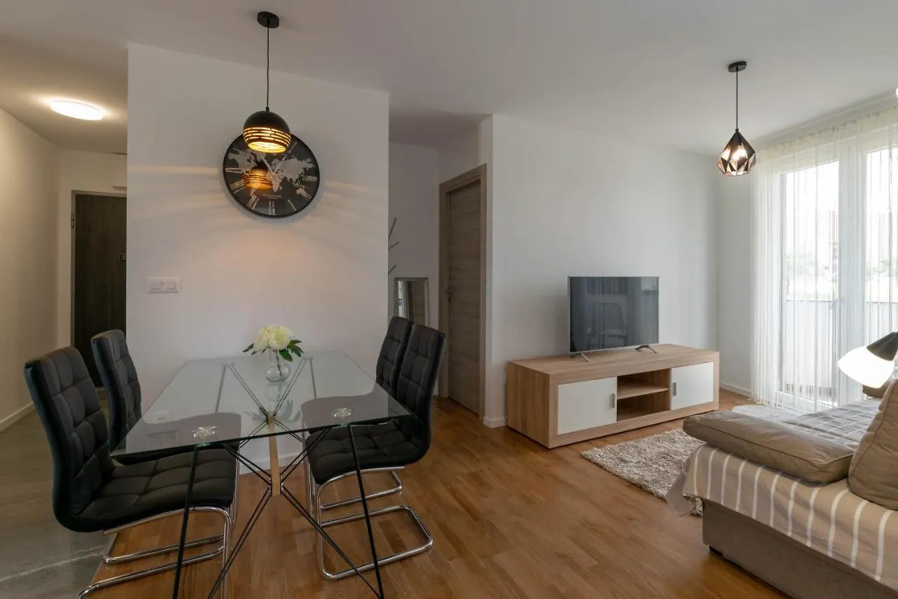Empress Apartment Split